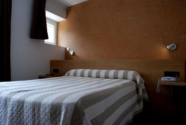 Hotel De France Le Bessat Phòng bức ảnh